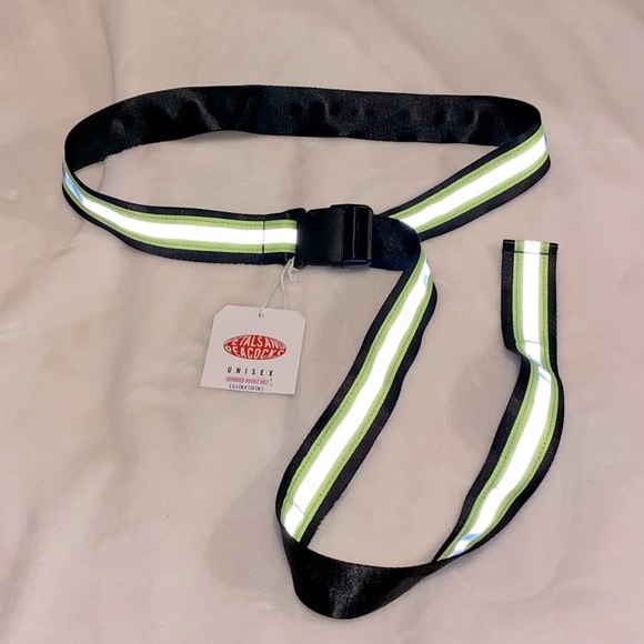 Reflective Fashion Belt! ⚡️ - Picture 2 of 3